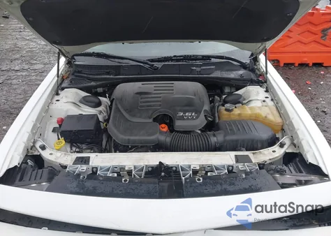 2016 Dodge Challenger Sxt из США, поврежденный, VIN 2C3CDZAG7GH285095